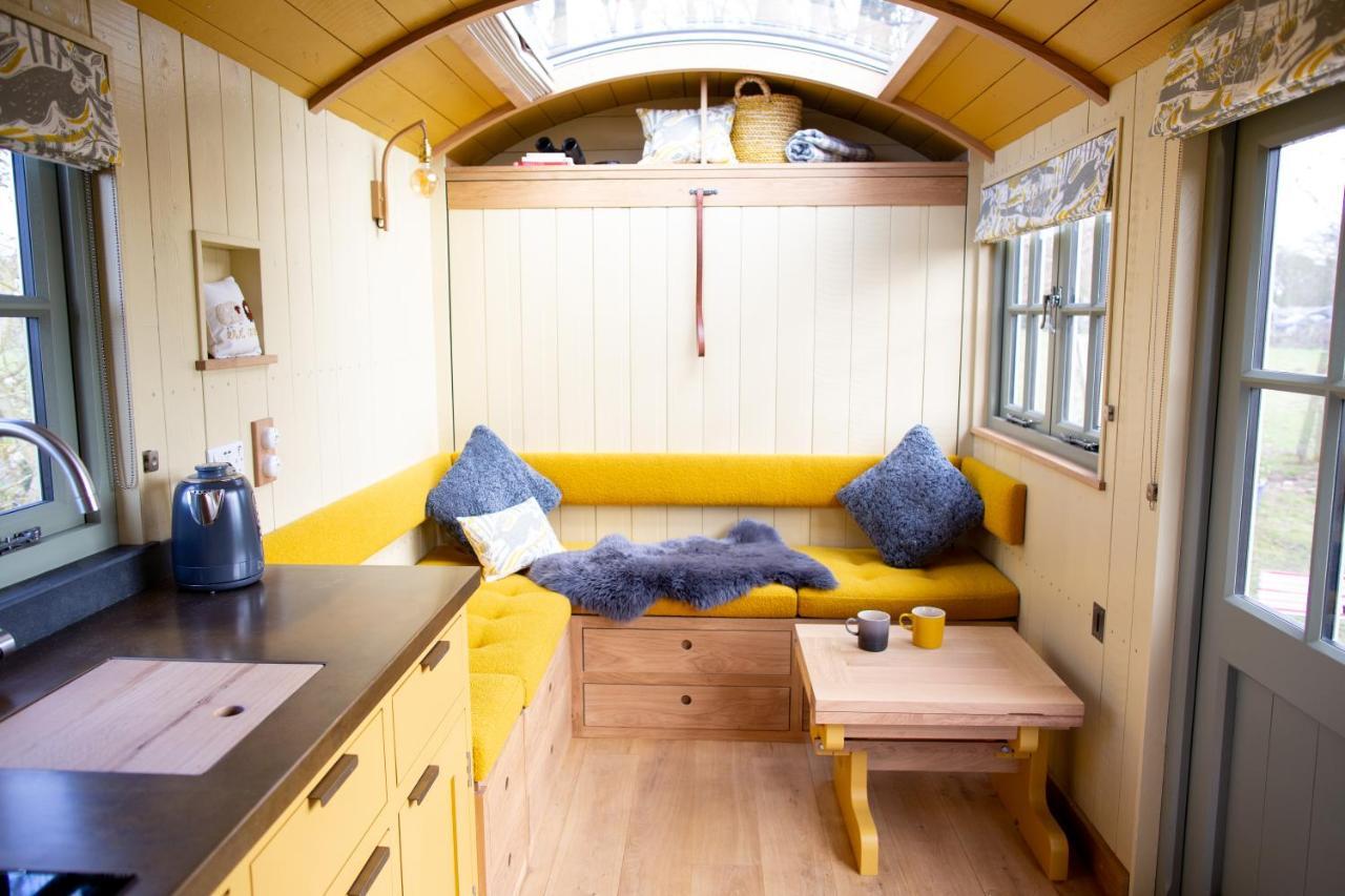 Вилла Little Plovers Shepherd Hut Чичестер Экстерьер фото